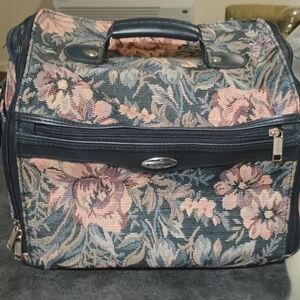 Vintage Jaguar Floral Tapestry Travel Bag